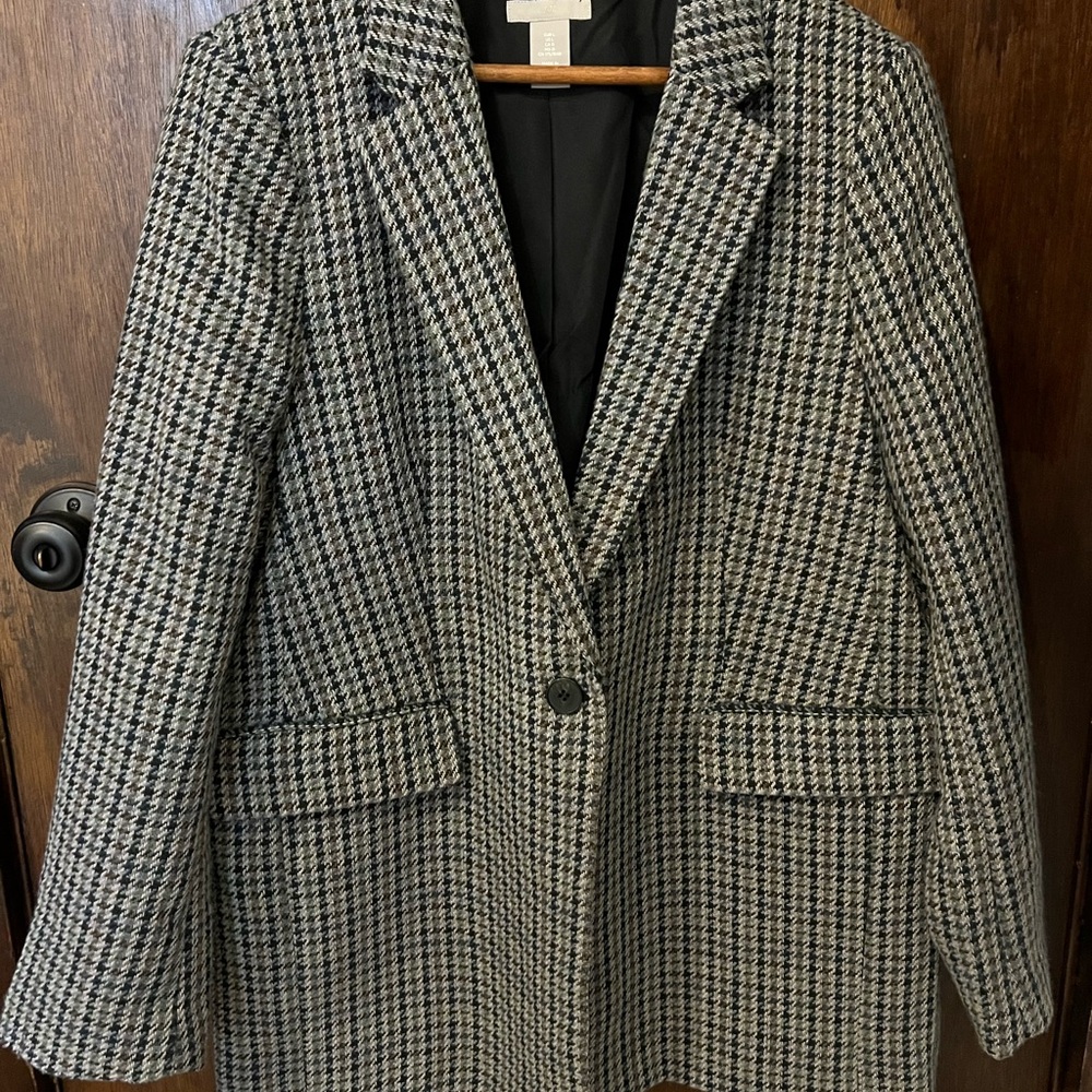 Women's houndstooth blazer